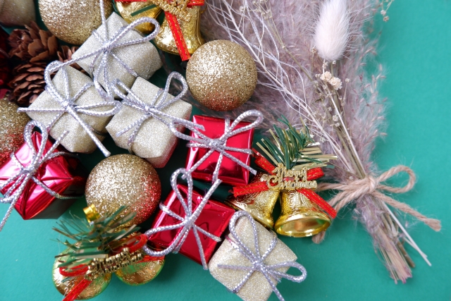 ホームアローンのおうちみたい？素敵なリース入荷 | cotoiro（コトイロ）